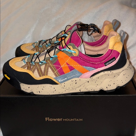 NWT Flower Mountain Iwano 2 Waterproof Hiking Shoe on Black-Dark Grey - Picture 12 of 15